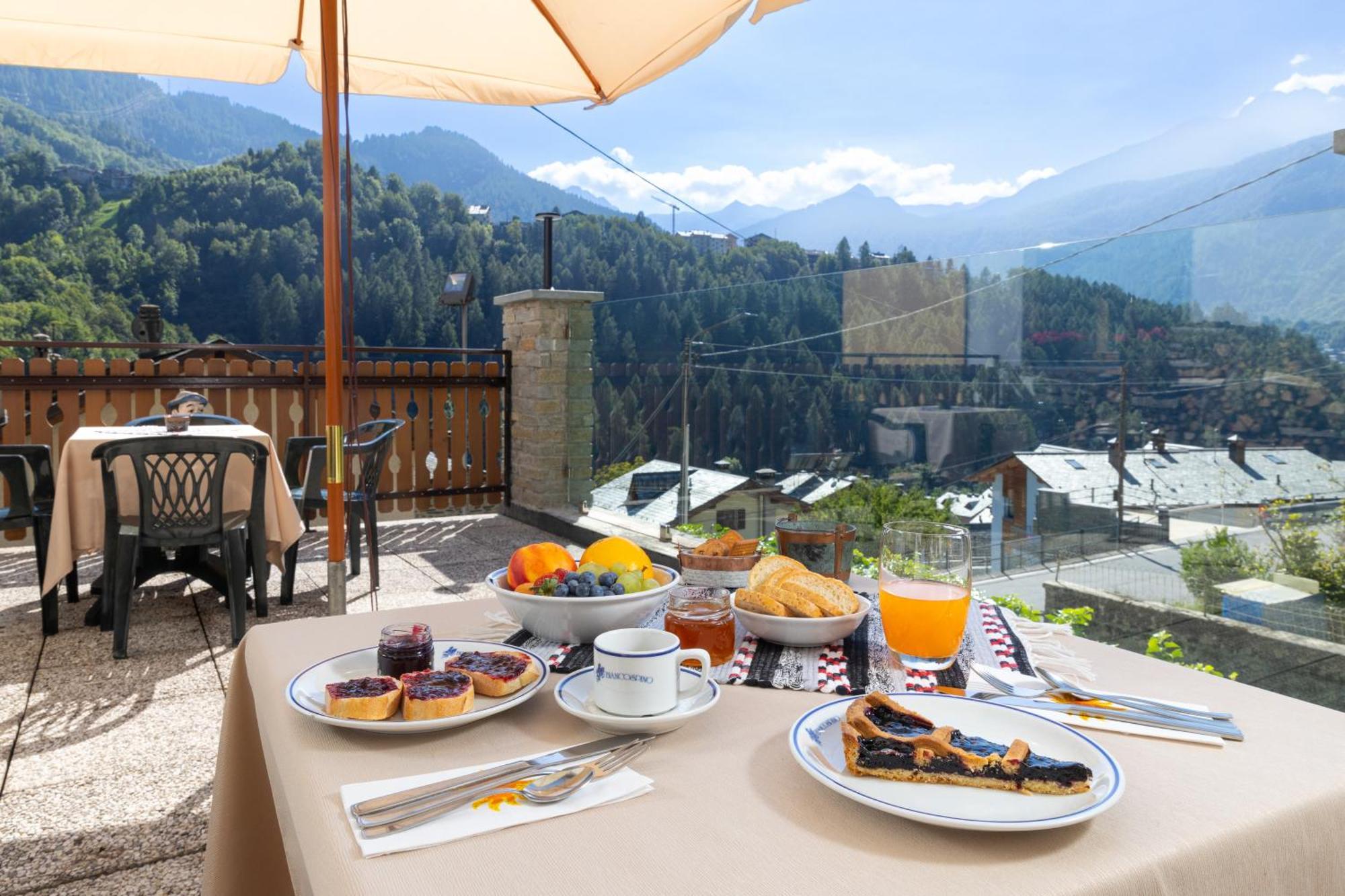 Hotel Biancospino Lanzada Zewnętrze zdjęcie